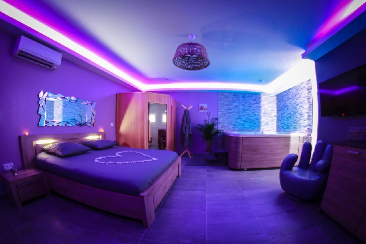 Nuit Vip Spa Sauna Privatif Le Rove Kültér fotó